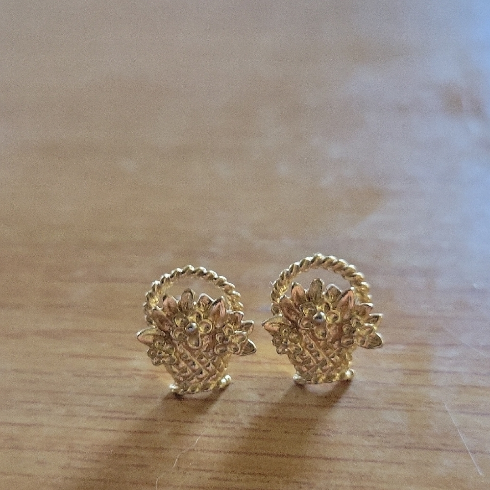 Gold Floral Basket Pierced Post Earrings,like New